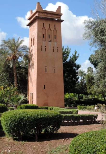La tour « berbérisante » du Jnane el-Harti – photo I. Six